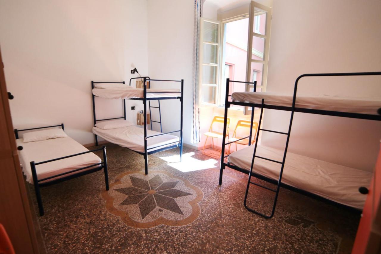 Castle Hostel Genova Eksteriør bilde